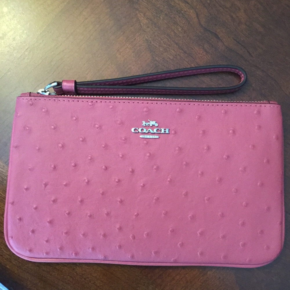 NWT🎀Strawberry Ostrich Coach Wristlet🎀